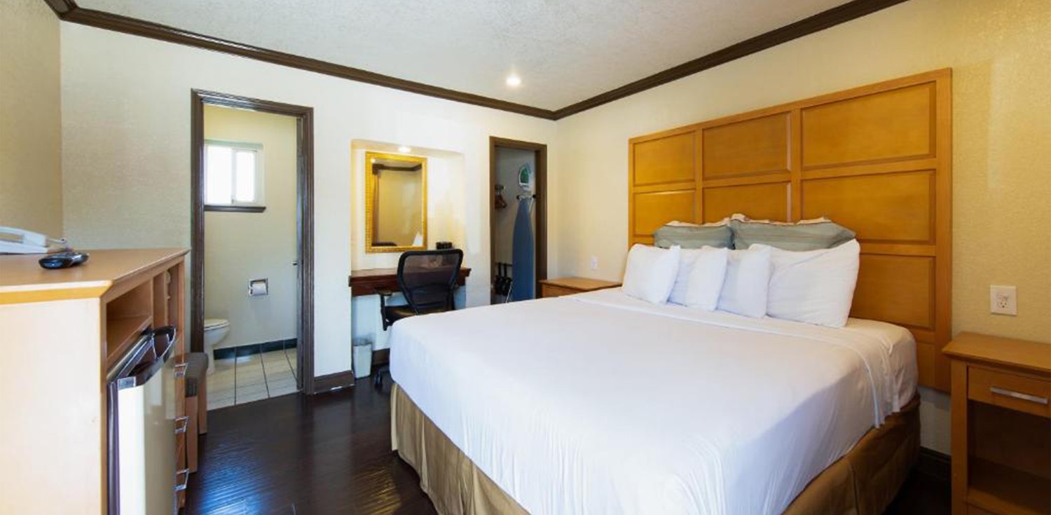Family-friendly Spacious Guest Rooms In Merced Ca