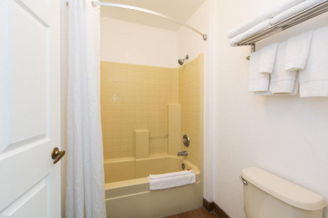 2 Queen Beds Room Non-Smoking